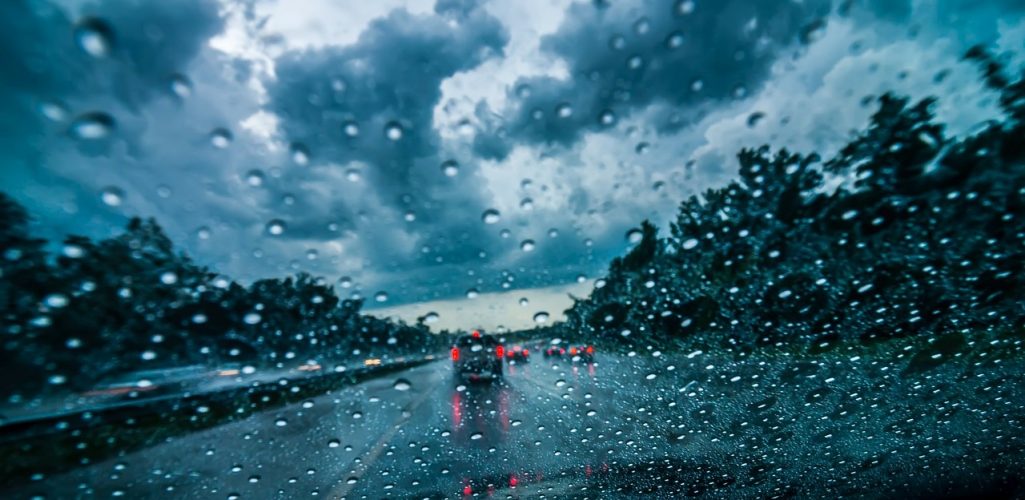 Hurricane Season: Your Auto Insurance Claims Phone Number